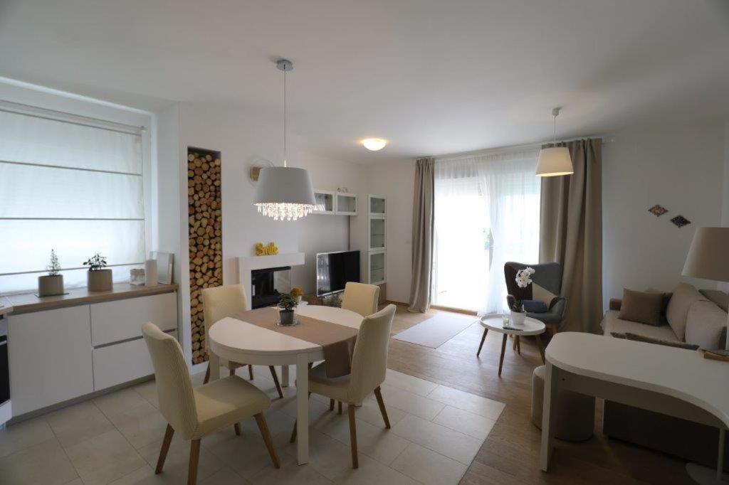 Smil'E Apartments Vodice Exterior photo